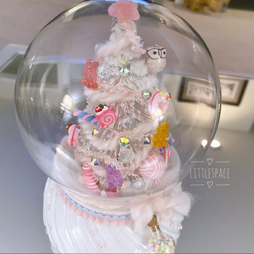 Custom Made Candy Tree Globe π - Picture 2 of 3